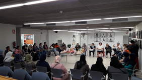 fotografia deuna reunión conversatòries