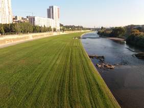 Foto del parc fluvial