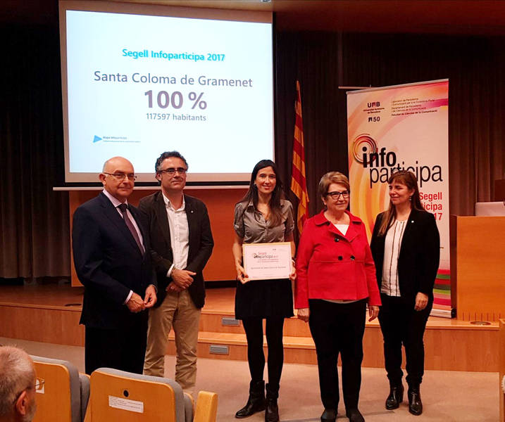 Entrega del segllo InfoParticipa imágen de la entraga del sello InfoParticipa