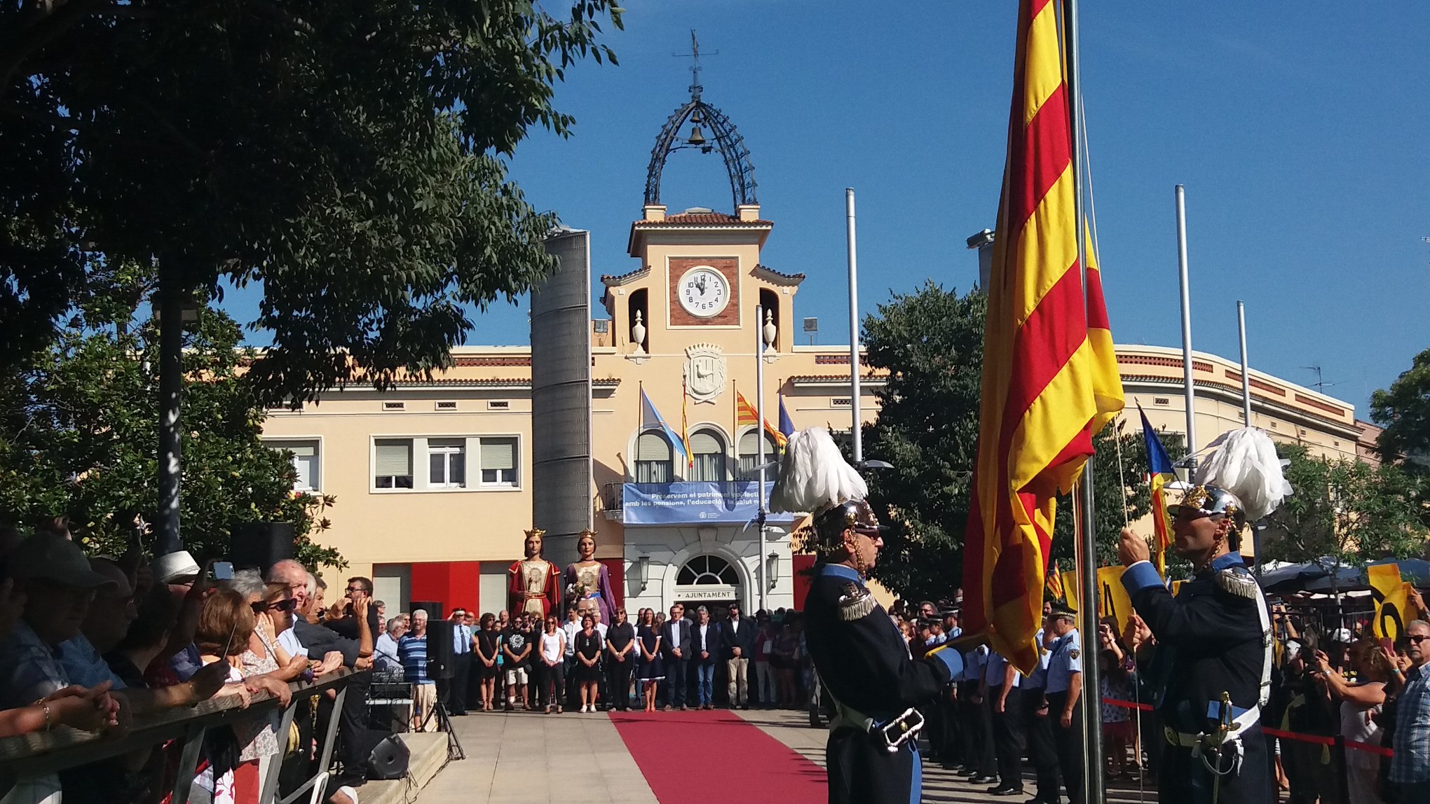 Diada a la plaça de la Vila Foto de la Diada